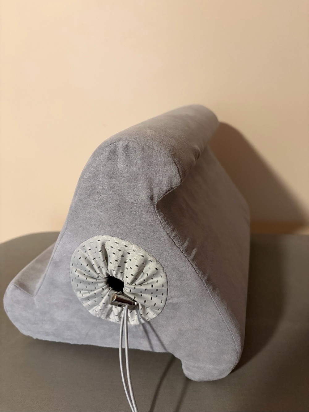 Flippy Gray Tablet Holder/Reading Pillow with Device Pocket